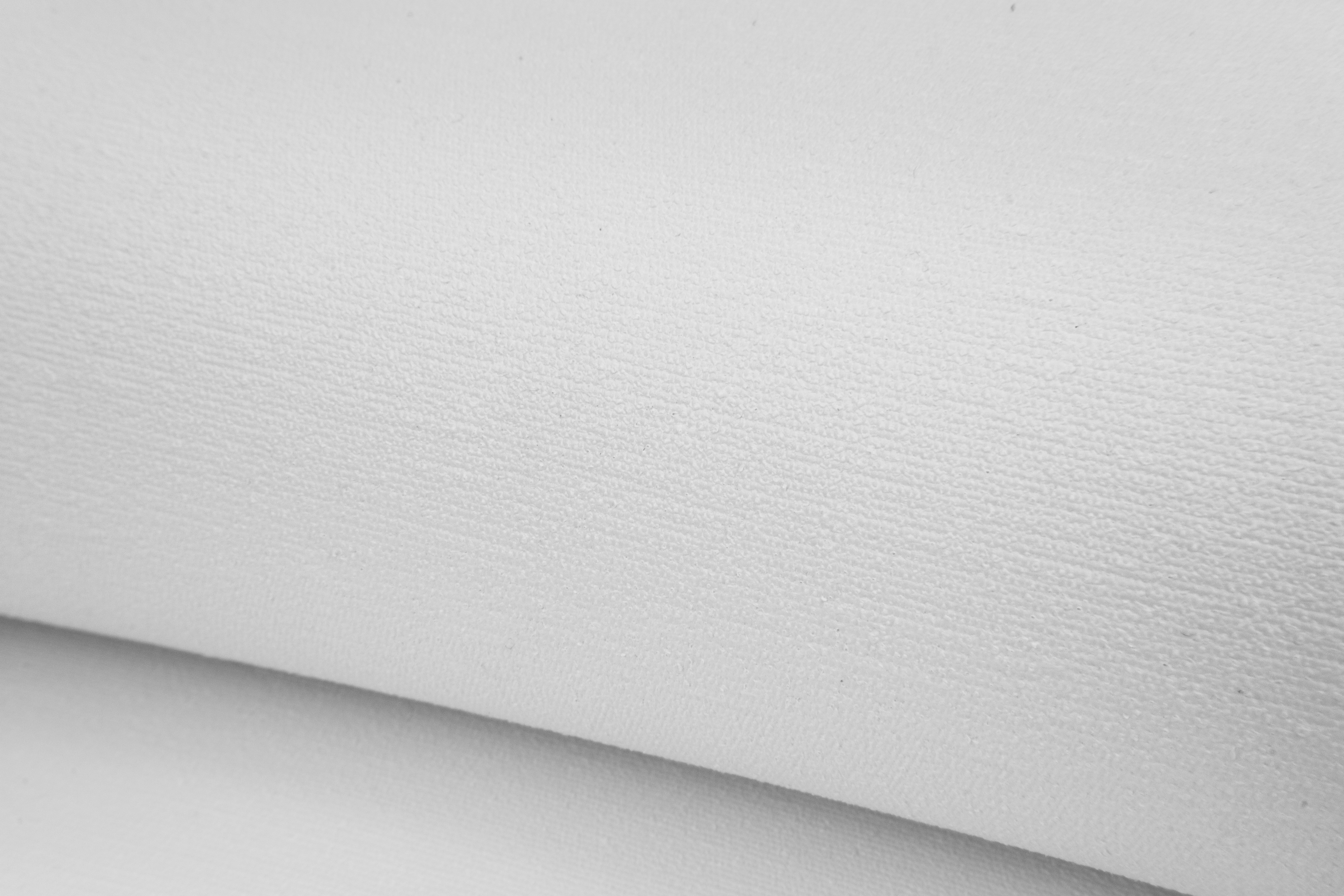 Sticky 245 FR, +/- 245 g/m2
For subli transfer
Knitted display fabric with one-sided anti-slip coating
3,20 x +/- 50 m